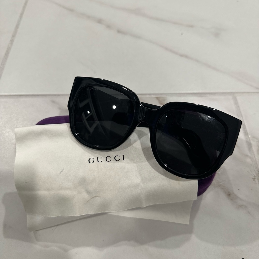 Gucci sunglasses